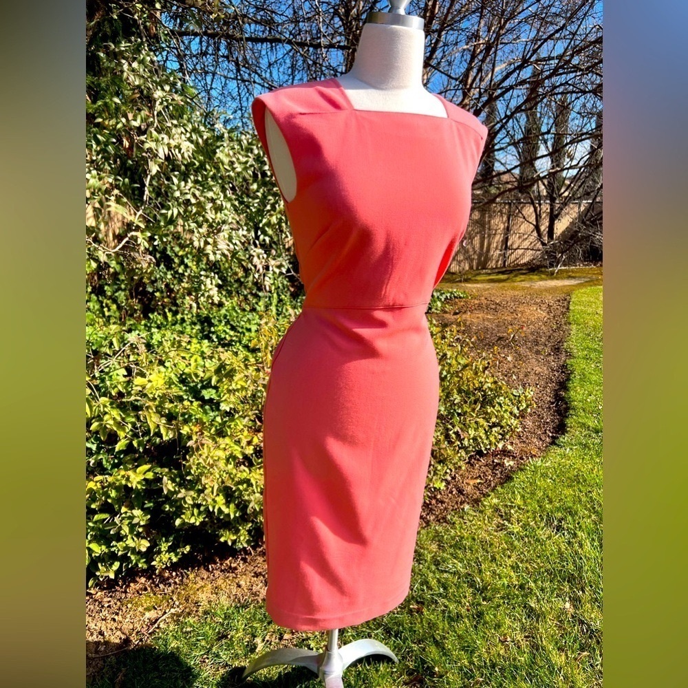 Elegant Banana Republic Coral Sleeveless Dress
